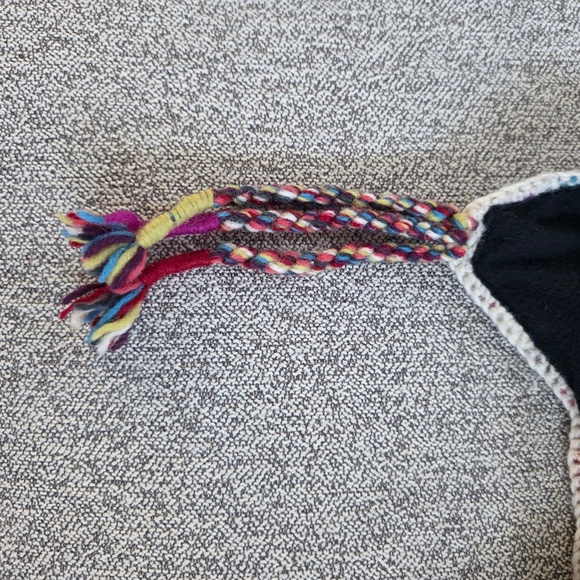 Newari Women's Floral Winter Hat and Convertible Mitten/Gloves Set - OS - Picture 2 of 12